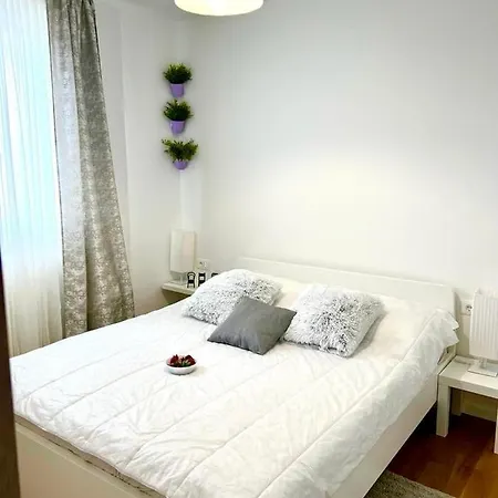 Luxury Cesarica شقة سبليت